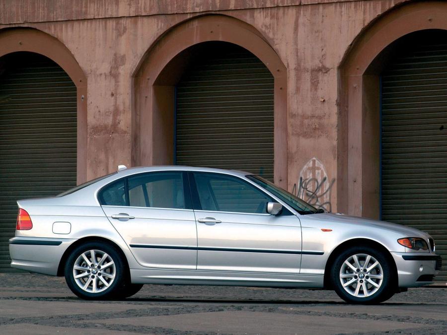  BMW 325i Sedan 2001 года  (ZA) (фото 2 из 3)